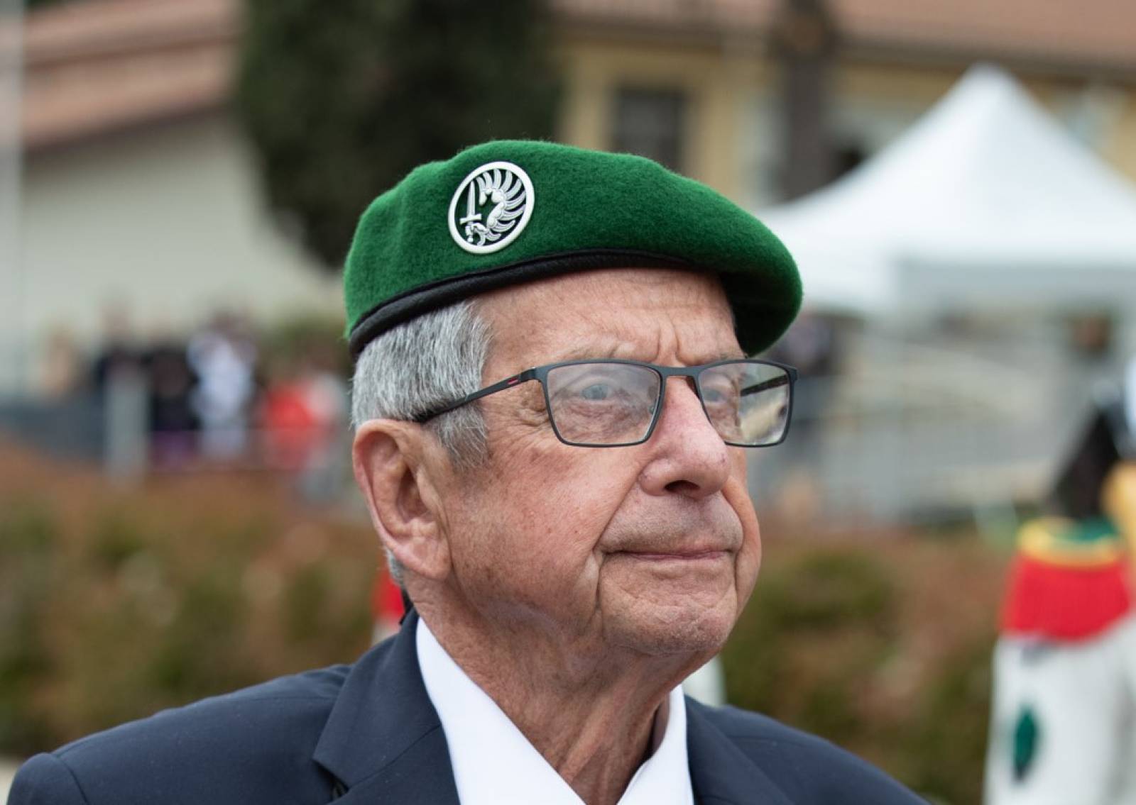 Le père Yannick Lallemand, à 87 ans, est élevé à la dignité de grand officier de la légion d'honneur